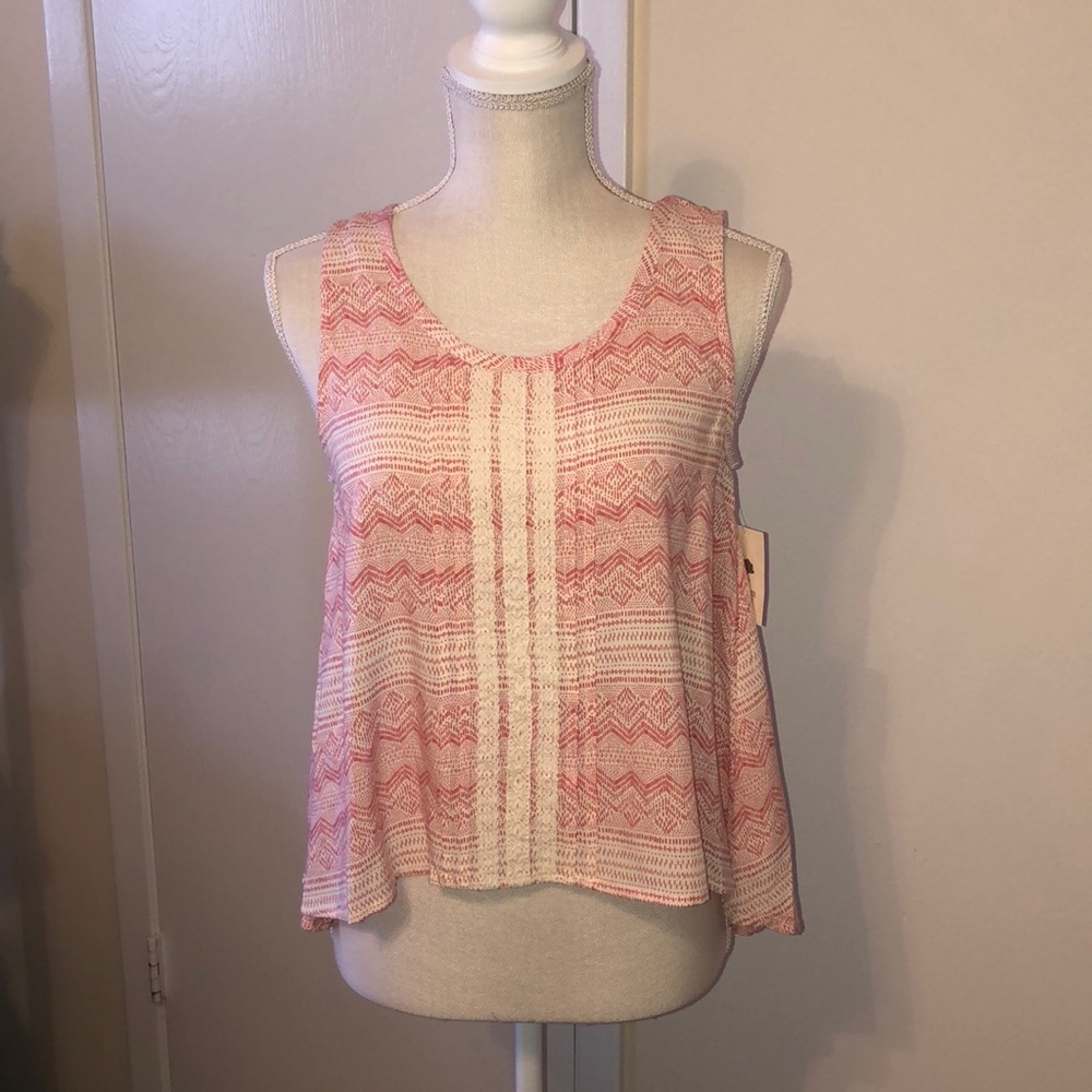 •Tucker & Tate top